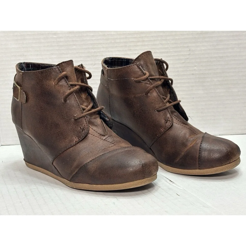 Maurices Cheri Wedge Booties Brown Distressed Lace Up Ankle‎ Boots Women's 7.5